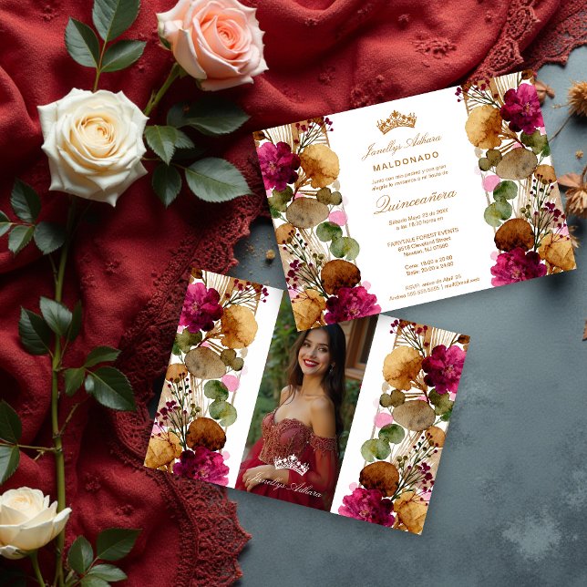 Invitation Chic Princess Tiara Floral Garland Quinceañera (Chic Lovely Princess Tiara & Floral Garland in Spanish Quinceañera Invitation Card Design.)