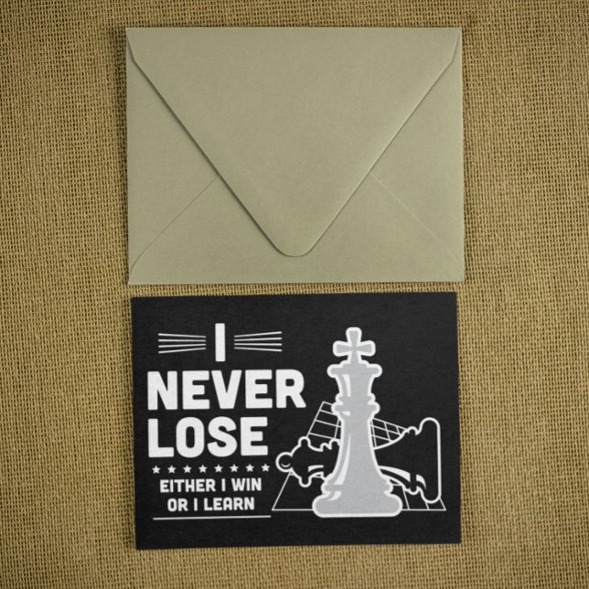 Invitation Citation de jeu d'échecs motivante pour ne jamais  (Motivational Never Lose Chess Quote Invitation Card)