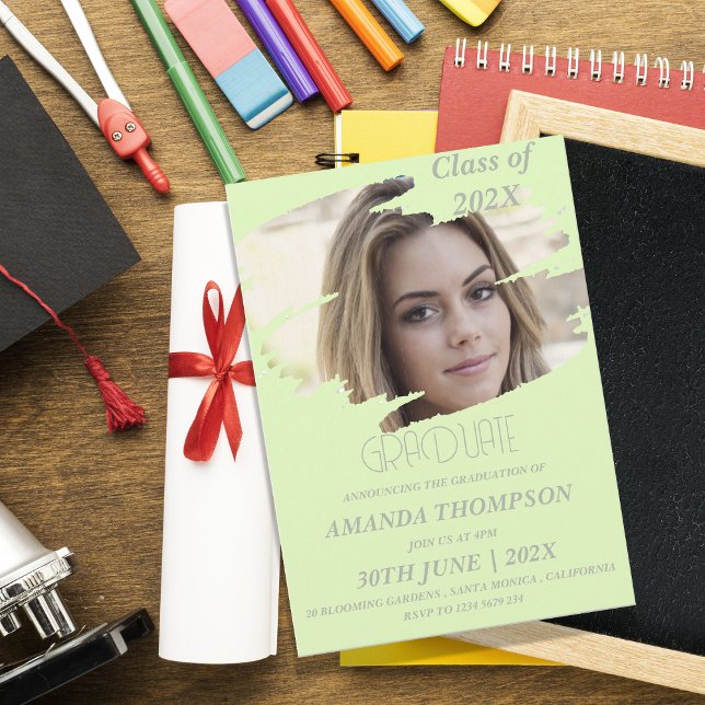 Invitation Classe Élégante De 2025 Grad Photo Party (Green Photo Class of 2026 Graduation Party Invitation – Personalized Modern Graduate Celebration )