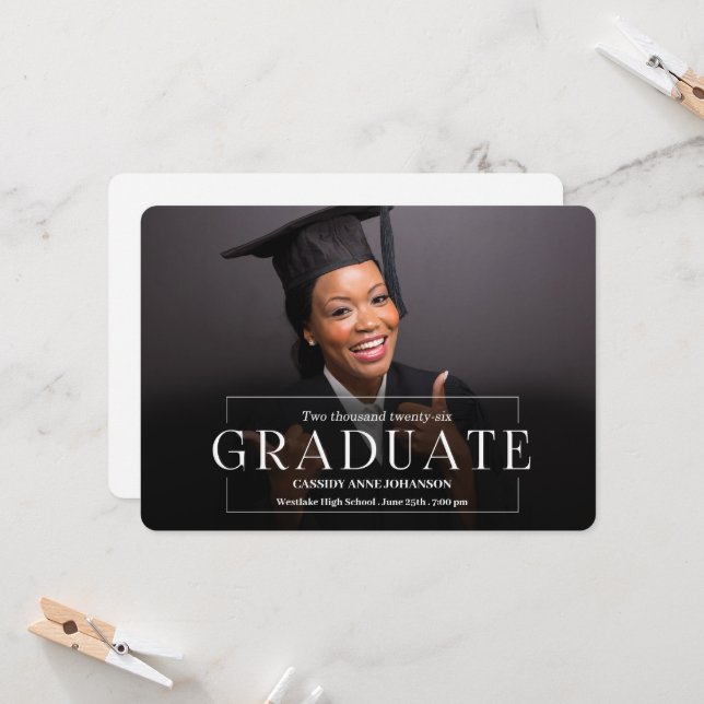 Invitation Classe photo Simple Elegance de 2025 Graduation (Devant/Arrière en situation)