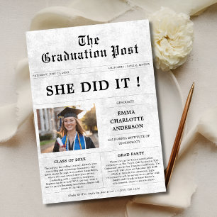 Invitation Classique elle l'a fait   Graduation Journal Photo