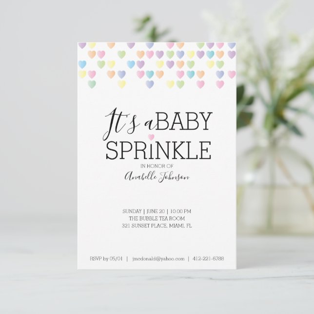 Invitation coeur confetti BABY SPRINKLE pastel douche arc-en- (Debout devant)