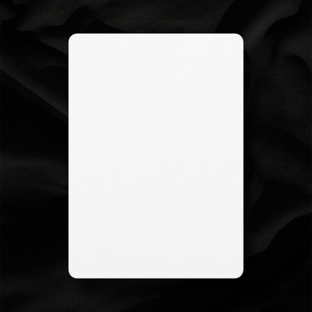 Invitation Coins arrondis Mariage blanc clair de 5 po x 7 po (Blank white wedding invitation with rounded corners, on black background)