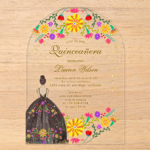 Invitation colorée de Quinceanera avec robe floral