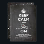 Invitation Conserver Le Calme Et La Fête Sur Chalkboard Drôle<br><div class="desc">Gardez Le Calme Et La Fête Sur La Typographie Avec Des Mistletoes Sur Black Chalkboard Drôle Noël / Fête De Fête Carte D'Invitation. Conçu par fat*fa*tin. Facile à customiser avec votre propre texte, photo ou image. Pour des demandes personnalisées, veuillez contacter fat*fa*tin directement. Des frais personnalisés s'appliquent. www.zazzle.com/fat_fa_tin www.zazzle.com/color_therapy www.zazzle.com/fatfatin_blue_knot...</div>