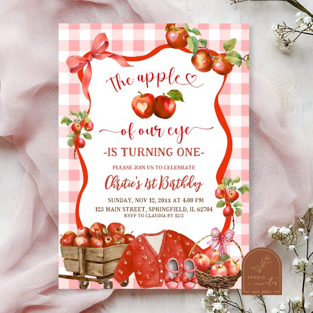 Invitation Coquette Red Plaid Bow Apple 1st Birthday (Créateur téléchargé)