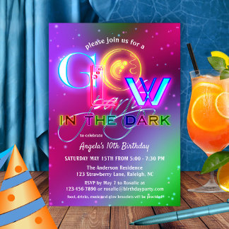 Invitation Couleur éclatante dans l'obscurité de l'anniversai