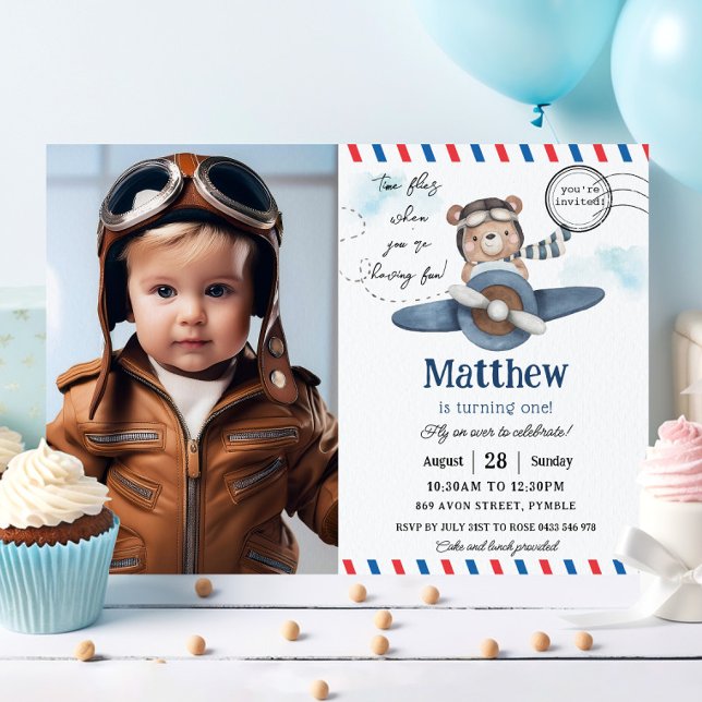 Invitation Coupe d'Ours Temps Vol Un 1er Anniversaire Photo (teddy bear riding a blue plane adventure time flies turning one 1st birthday picture invitation  )