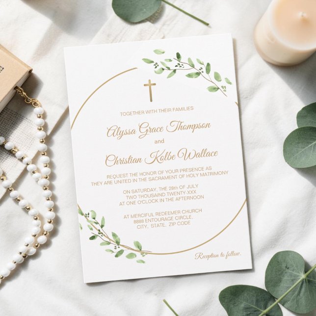 Invitation Couronne de mariage de l'Église catholique avec cr (Gold cross with wreath greenery catholic wedding invitation.)