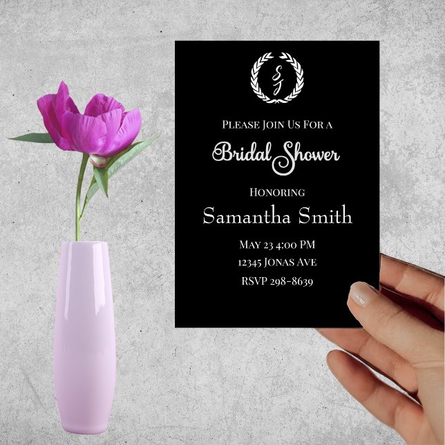 Invitation Couronne de monogramme blanche sur Fête des mariée (Créateur téléchargé)