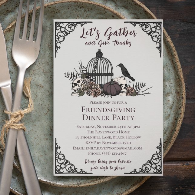 Invitation Crânes gothiques & Roses Remercient Amical (Gothic Friendsgiving Dinner Gray Invite. Hand-Drawn Skulls, Roses, Birdcage, Pumpkin & Fall Leaves)