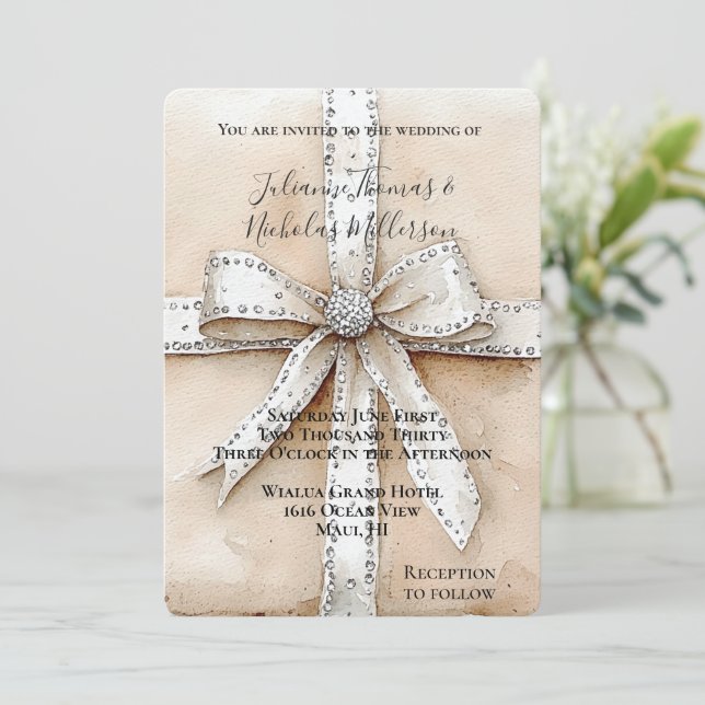 Invitation Crème Blanc Argent Glitzy Mariage Glam Bow (Debout devant)