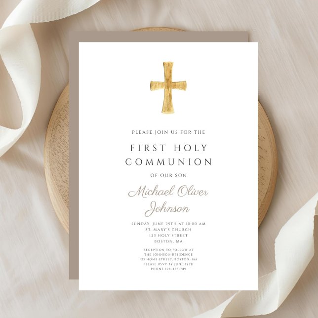 Invitation Croix de Taupe moderne Garçon Sainte Communion (Modern Taupe Cross Boy Holy Communion Invitation)