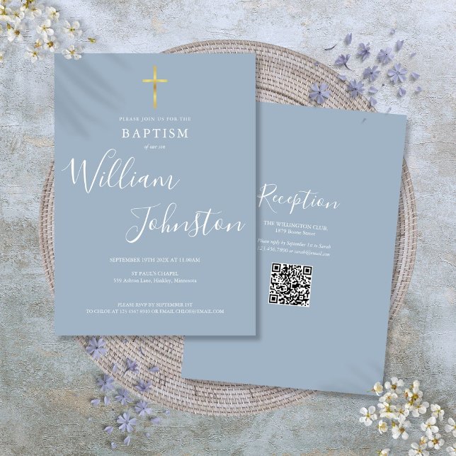 Invitation Croix dorée de baptême Christening bleu poussiéreu (Baptism Christening Gold Cross Dusty Blue QR Code Invitation)