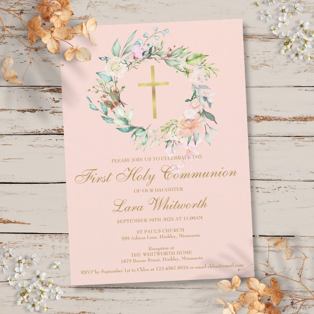 Invitation Croix dorée pour première communion, floral rose p (First Holy Communion Gold Cross Blush Pink Floral Invitation)