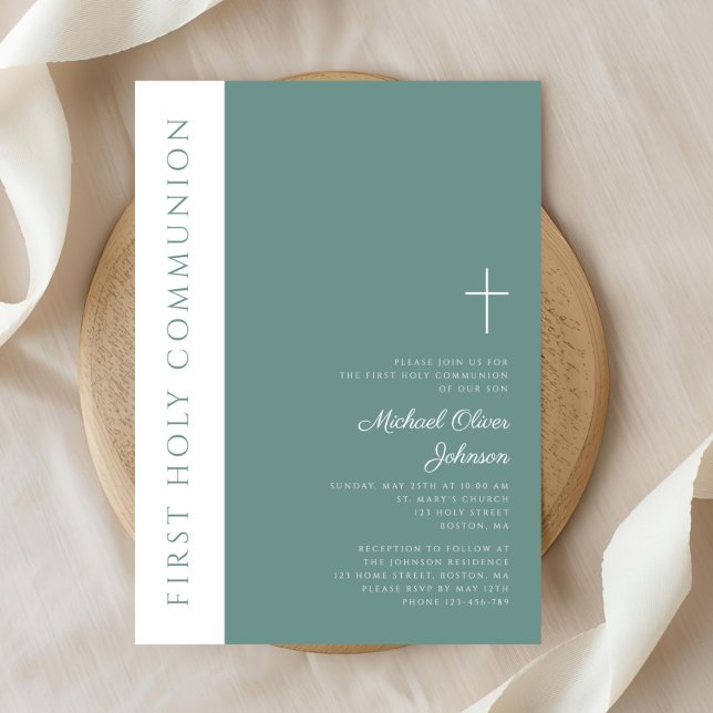 Invitation Croix religieuse verte moderne garçon Première com (Modern Green Religious Cross Boy First Communion Invitation)