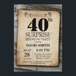 Invitation Cru rustique d'invitation d'anniversaire de<br><div class="desc">Étonnez la quarantième invitation rustique d'anniversaire avec l'arrière - plan en bois rustique. Rétro pays vintage. Anniversaire adulte. Anniversaire masculin d'hommes ou de femmes. Enfants garçon ou Madame Teen Teenage Bday Invite de fille. 13ème 15ème 16ème 18ème 20ème 21ème 30ème quarantième cinquantième soixantième soixante-dixième quatre-vingtième quatre-vingt-dixième 100th. Tout âge. Pour...</div>