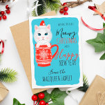 Invitation Cute Kitty Chat Mug Meowy Noël Party<br><div class="desc">Cette invitation de fête de Noël mignonne et douce est parfaite pour tout événement festif et amusant. Il présente une illustration dessinée à la main d'un chat kitty blanc, rose et bleu à l'intérieur d'une tasse de motif de flocon rouge et blanc avec un adorable casquette du Père Noël au-dessus...</div>