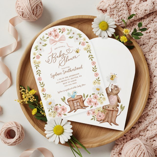 Invitation Cute Knished Floral Bois Ours Bébé Fille Douche (Cute Knitted Floral Woodland Bear Baby Girl Shower Invitation)