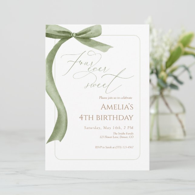 Invitation d'anniversaire 4 ans Green Bow Four Eve (Debout devant)
