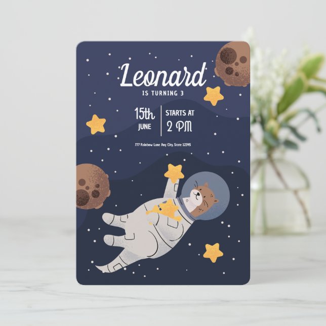 Invitation d'anniversaire astronaute espace, Espac (Debout devant)