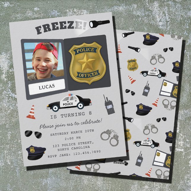 Invitation d'anniversaire avec badge de policier s (Police Themed Policeman Cop Badge Photo Birthday Invitation)