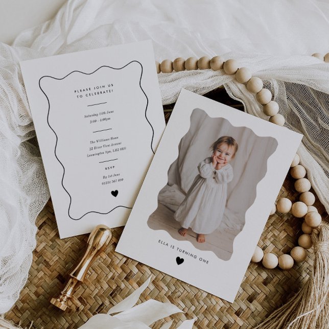 Invitation d'anniversaire avec photo ondulée et cœ (Créateur téléchargé)