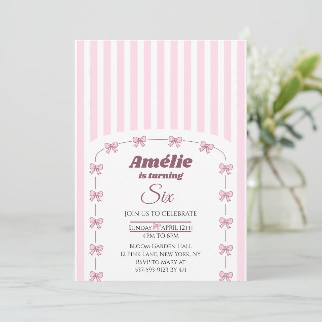 Invitation d'anniversaire Coquette Ruban Rose pour (Debout devant)