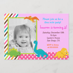 Invitation d'anniversaire de dinosaure pour la