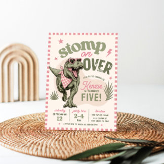 Invitation d'anniversaire de dinosaure rose