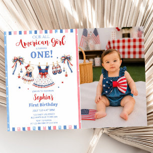 Invitation d'anniversaire de fille en vêtements ro