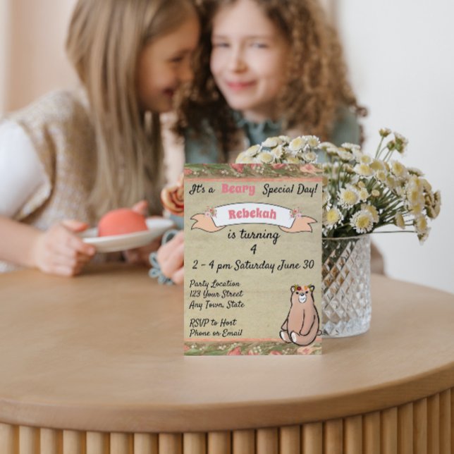 Invitation d'anniversaire de l'ours floral (Créateur téléchargé)