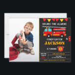 Invitation d'anniversaire de pompier avec photo<br><div class="desc">Invitation d'anniversaire de pompier avec photo Sexe neutre Invitation de pompier pour garçon ou fille Invitation d'anniversaire de camion avec photo. Invitation tes amis à la fête thématique des pompiers avec cette invitation brillante et colorée au thème des pompiers ! Cette invitation à thème camion feu noir, rouge et jaune...</div>