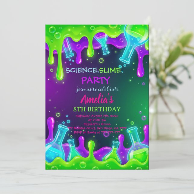Invitation d'anniversaire de science Invitation de (Debout devant)