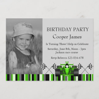 Invitation d'anniversaire de voiture de course ver