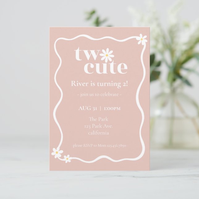 Invitation d'anniversaire deux marguerites mignonn (Debout devant)