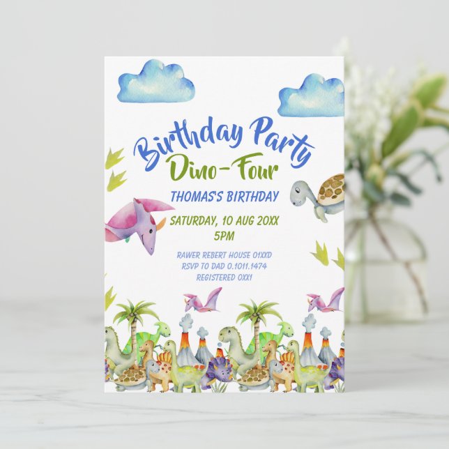invitation d'anniversaire Dino-Sauvage quatre ans (Debout devant)