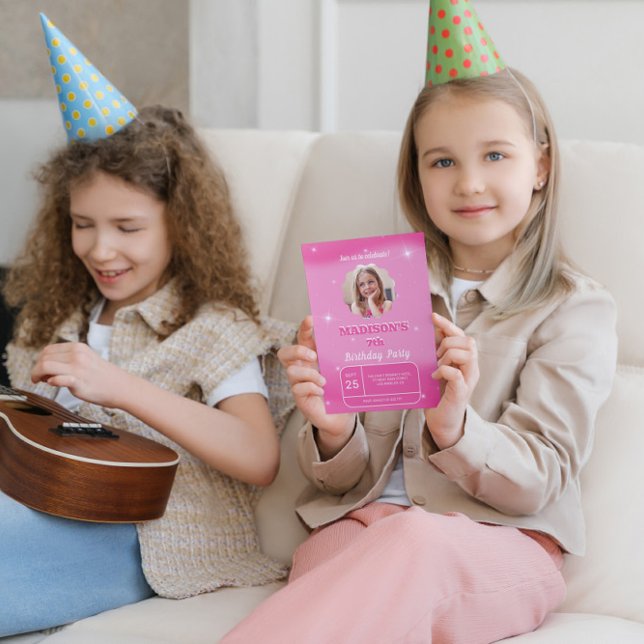 Invitation d'anniversaire d'un Arrière - plan rose (Créateur téléchargé)