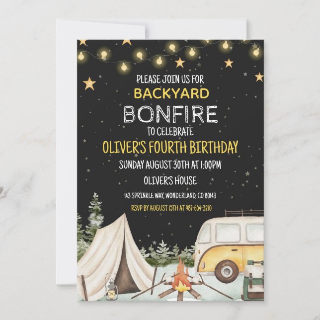 Invitation d'anniversaire garçon feu de camp arriè (Devant)