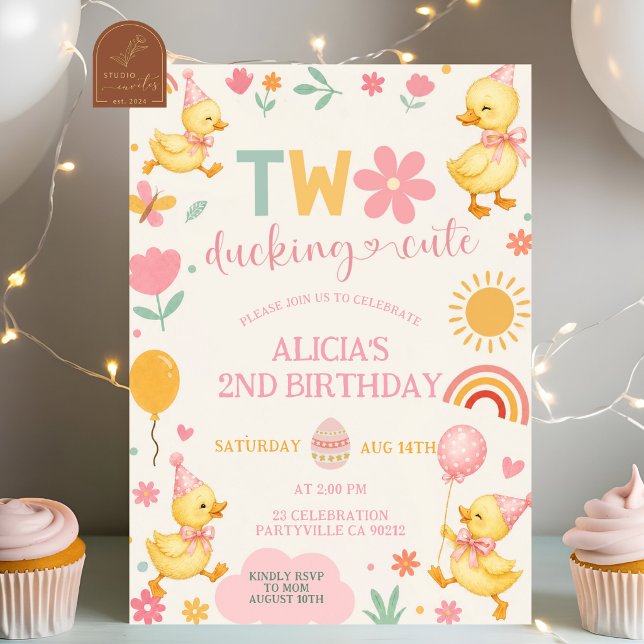 Invitation d'anniversaire mignonne de fille rose T (Créateur téléchargé)