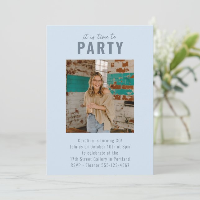 Invitation d'anniversaire Photo Jalons Gras Bleu C (Debout devant)