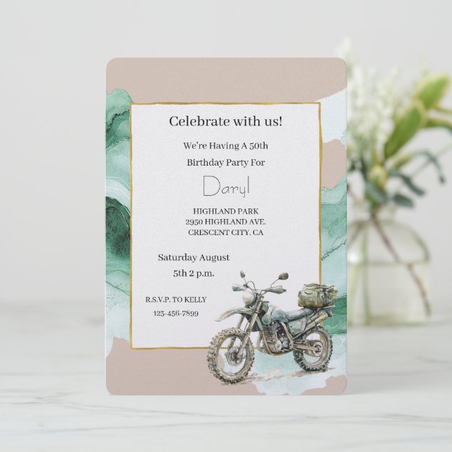 Invitation d'anniversaire pour l'aventure en moto  (Debout devant)