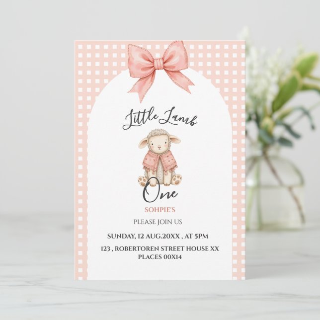 Invitation d'anniversaire pour un petit agneau (Debout devant)