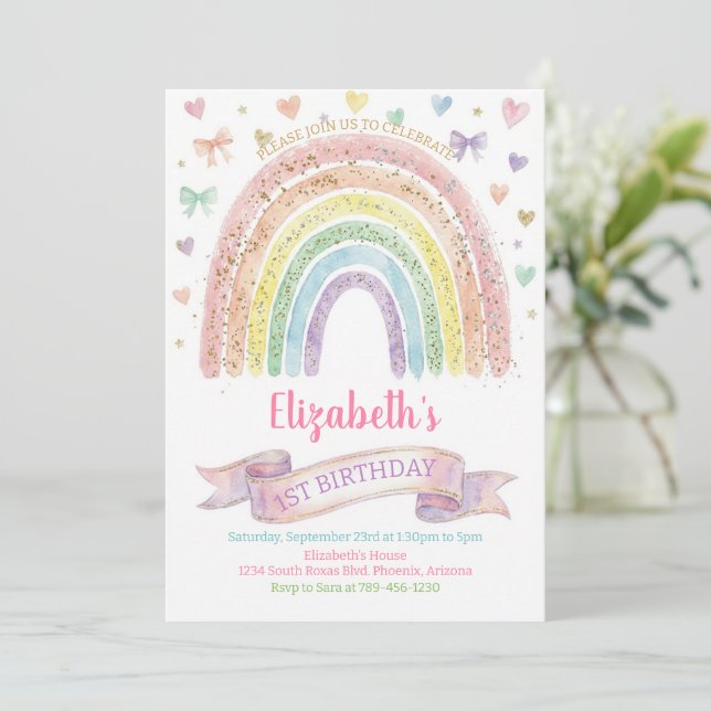 Invitation d'anniversaire premier pastel avec arcs (Debout devant)