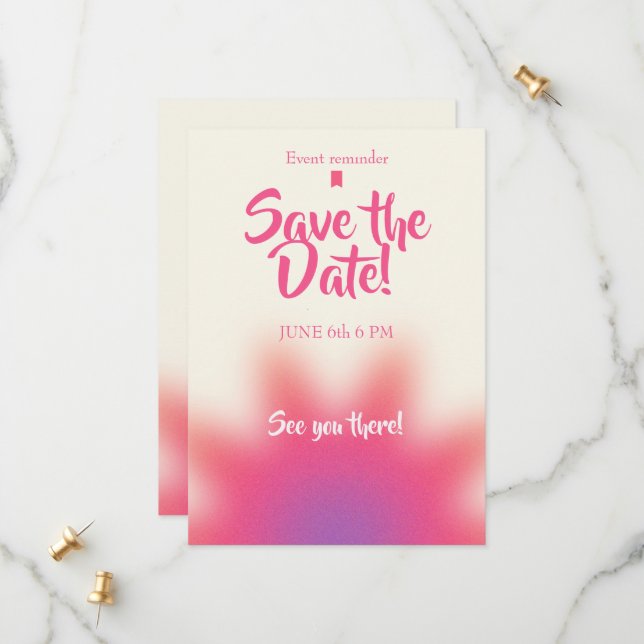 Invitation d'anniversaire "Sauvez la date" (Devant/Arrière en situation)