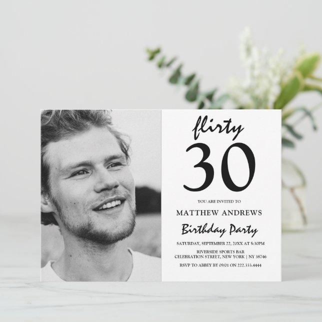 Invitation d'anniversaire | Tout âge | Photo moder (Debout devant)