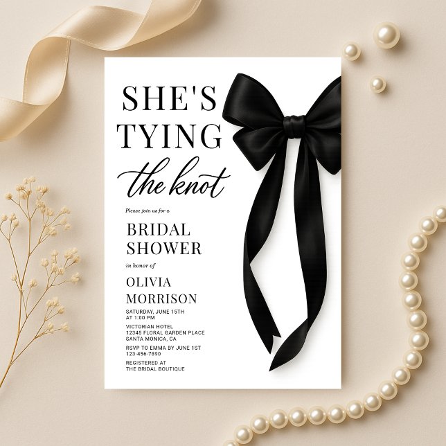 Invitation de Baby Shower 'Black Bow She's Tying T (Créateur téléchargé)