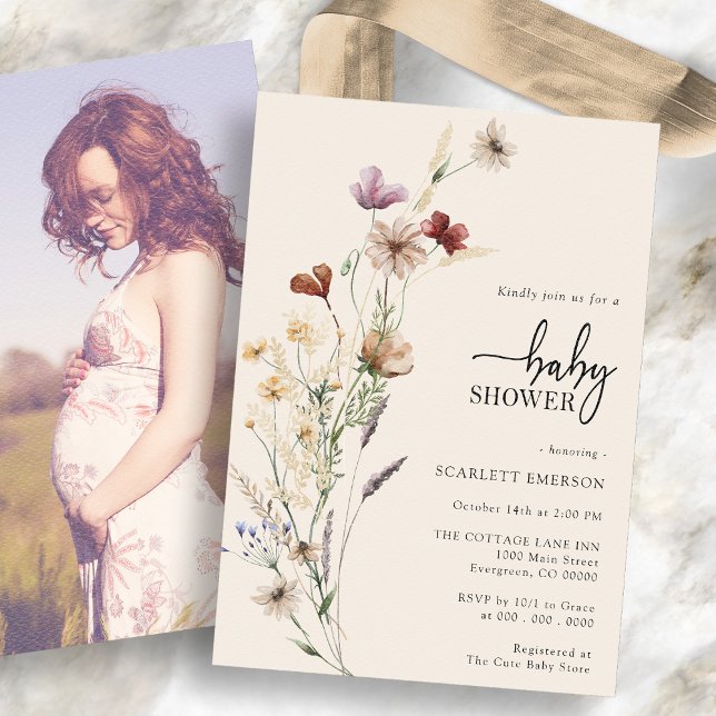 Invitation de Baby Shower Florale Bohème (Boho Wildflower Floral Baby Shower Invitation with photo on the back by Painted Paperie
)