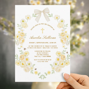 Invitation de baptême avec cadre de fleurs jaunes