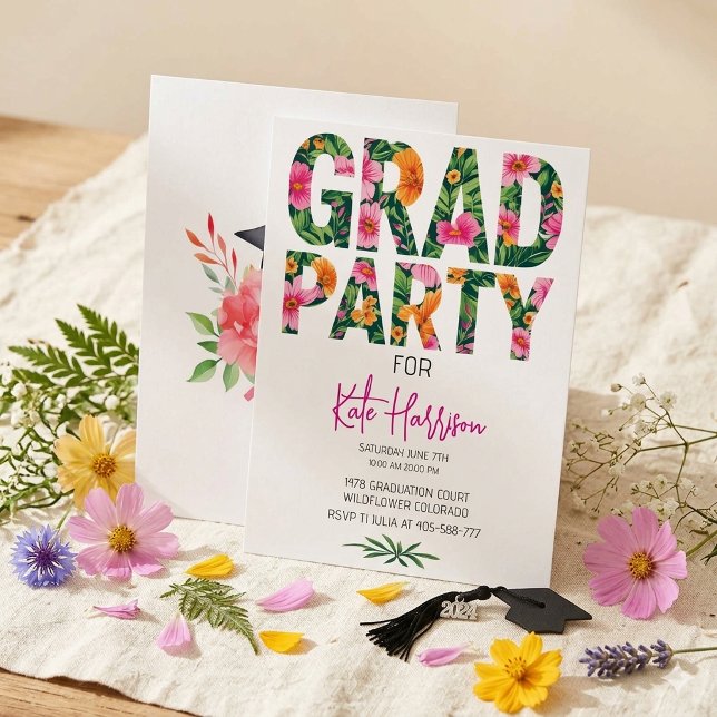 Invitation de fête de remise des diplômes à typogr (Créateur téléchargé)